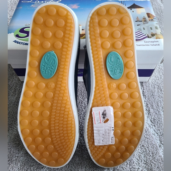 Safe Step size 37 blue shoes - Picture 3 of 8